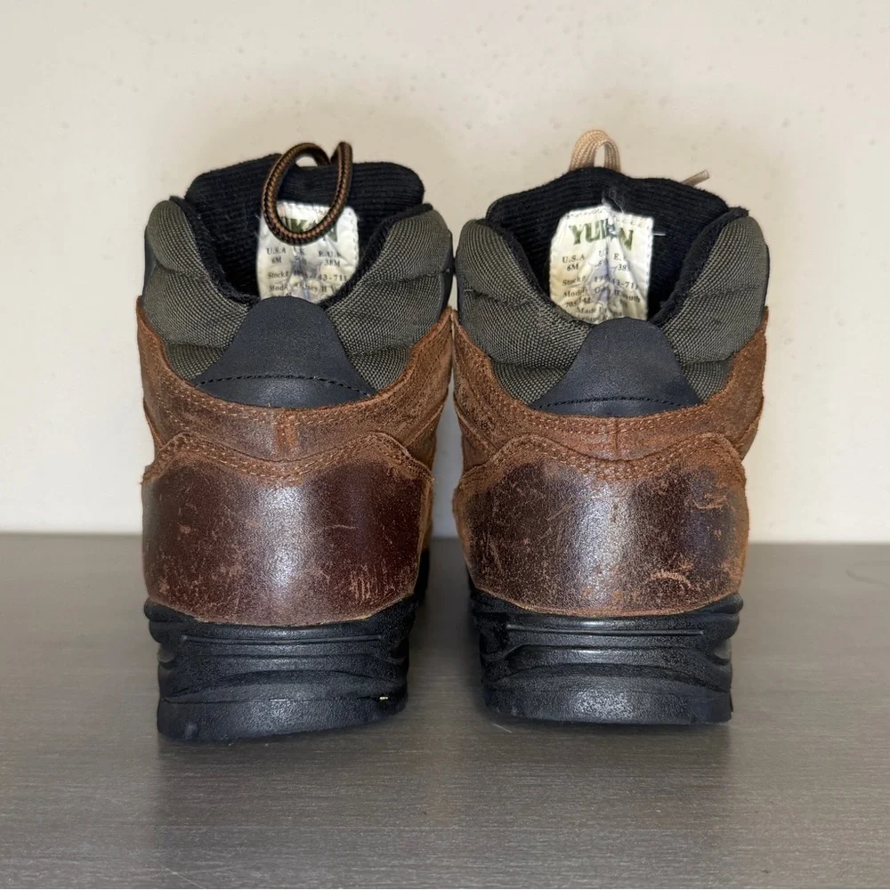 Vintage Yukon Odyssey II Youth Brown Leather Hiking Boots Thinsulate Size 6 M US